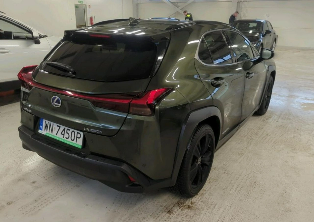 Lexus UX - Zdjęcie 2