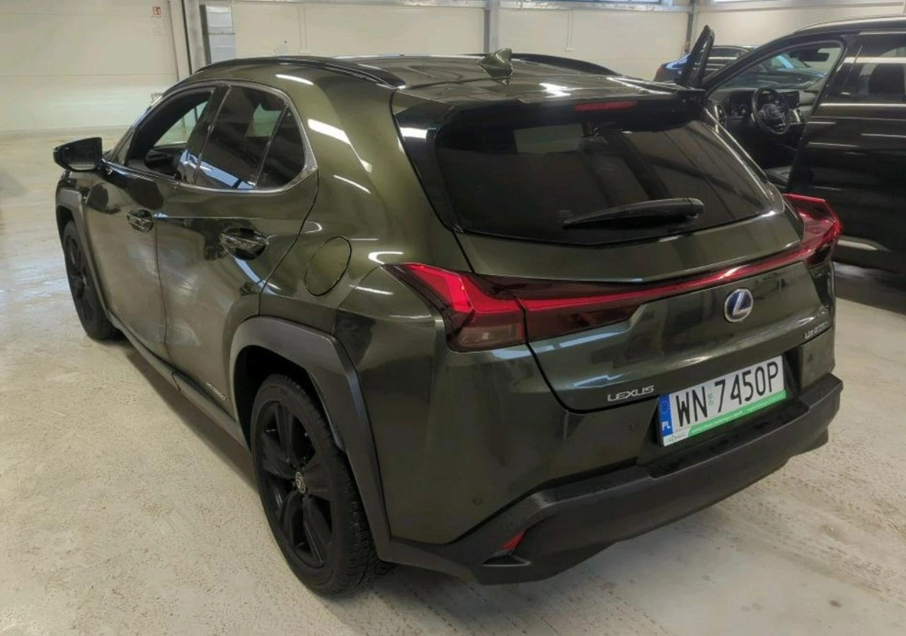 Lexus UX - Zdjęcie 3