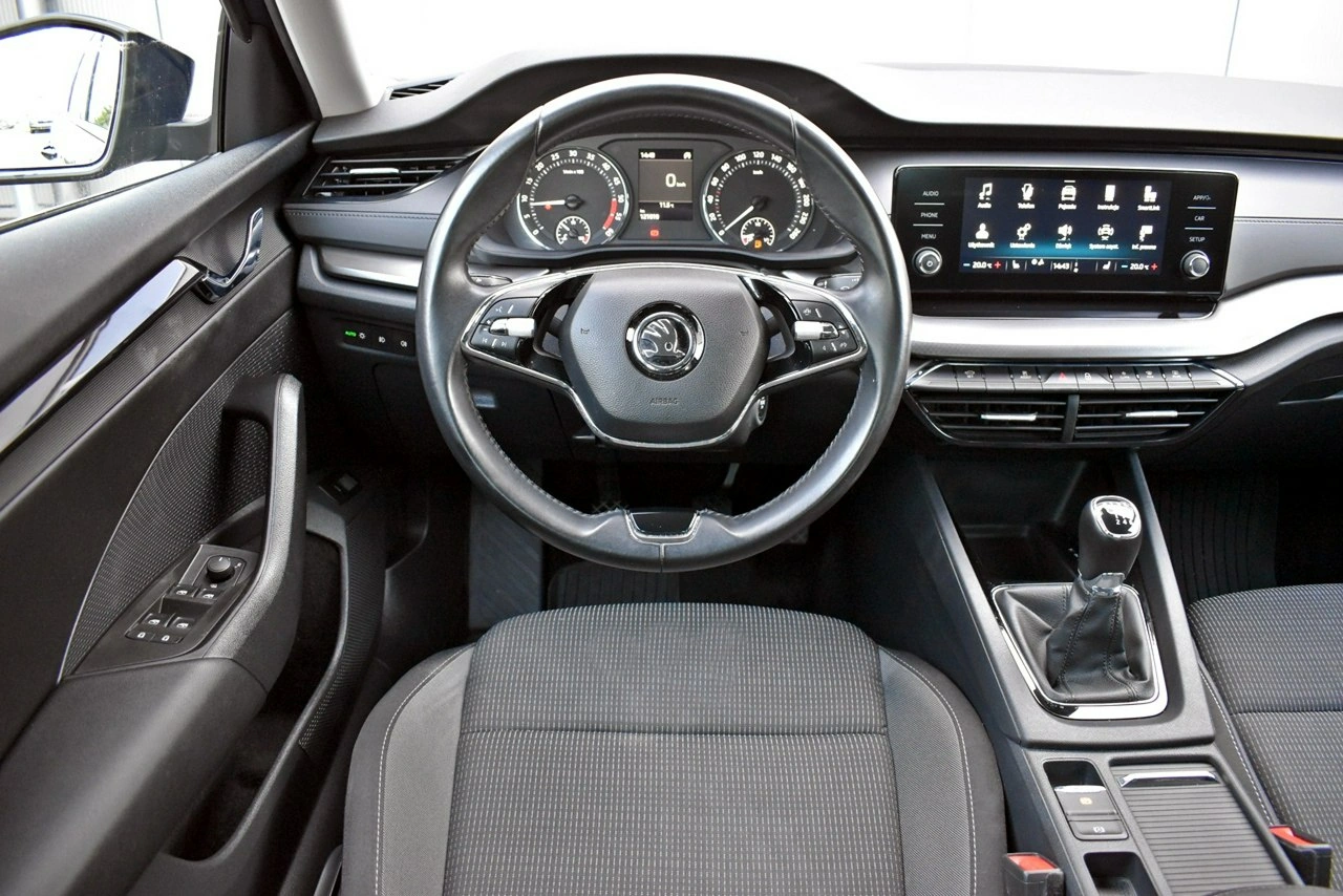 Skoda Octavia - Zdjęcie 12