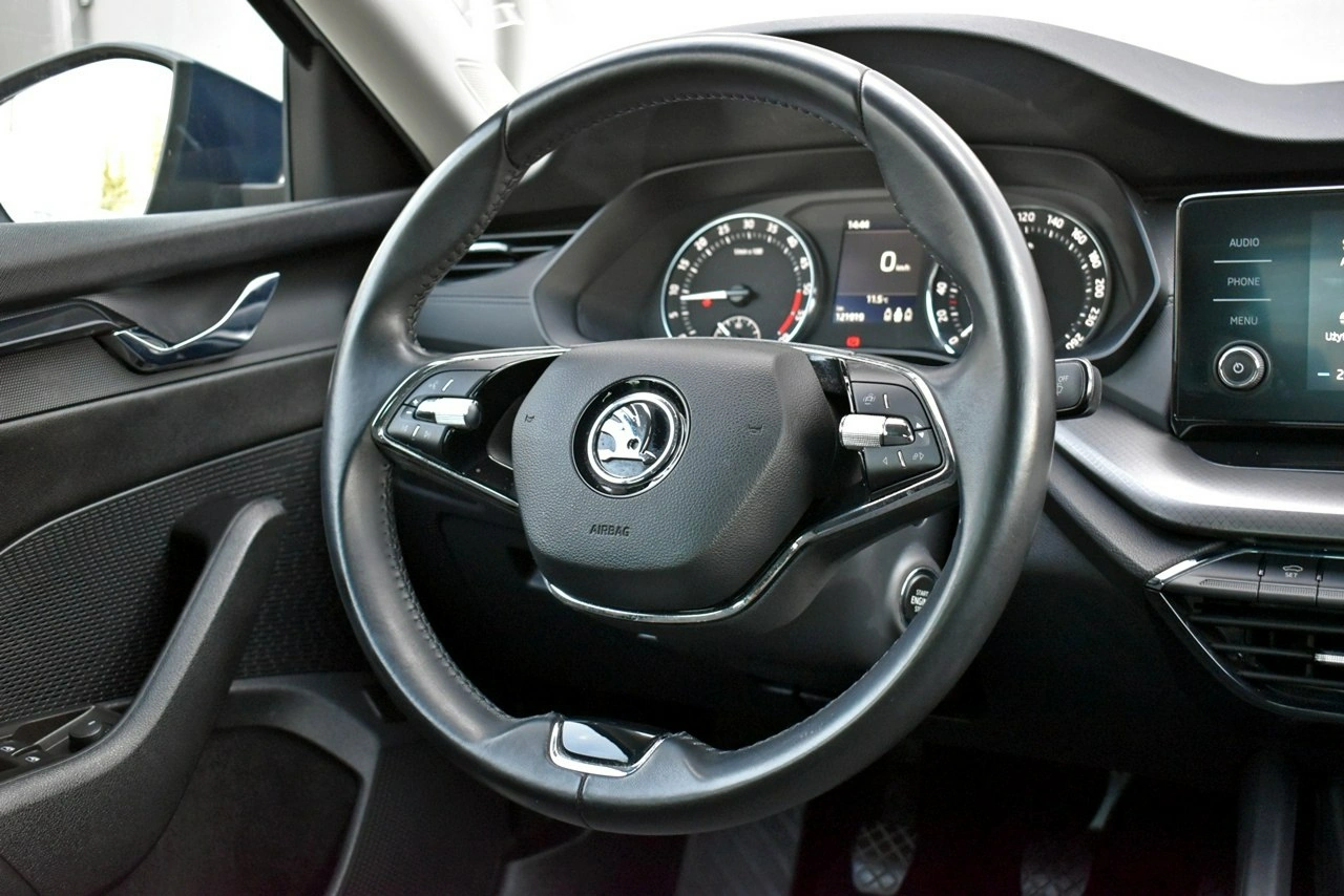 Skoda Octavia - Zdjęcie 16