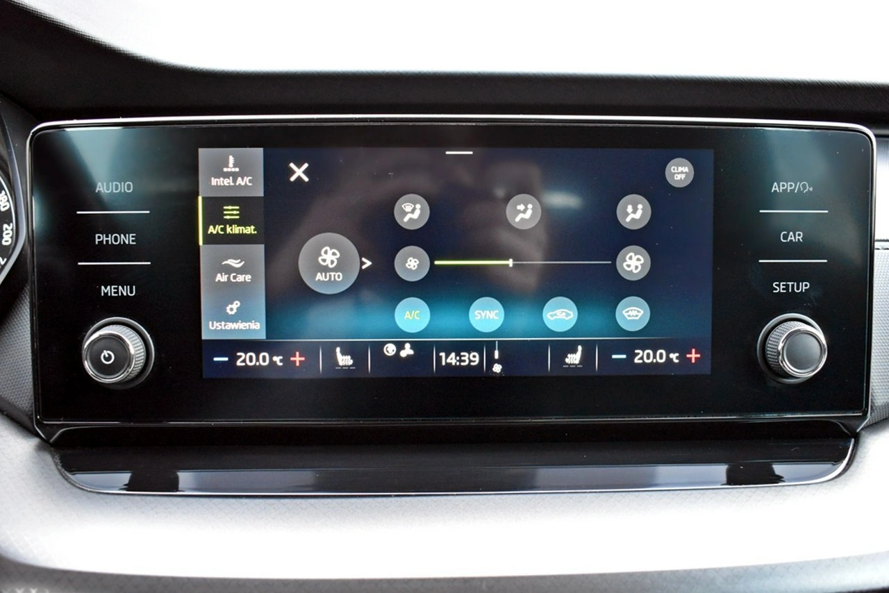 Skoda Octavia - Zdjęcie 21