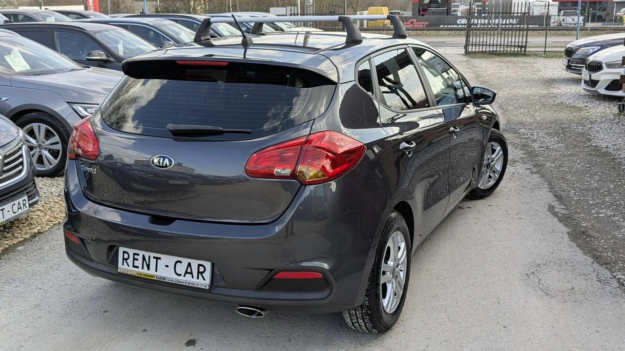 Kia Ceed - Zdjęcie 9