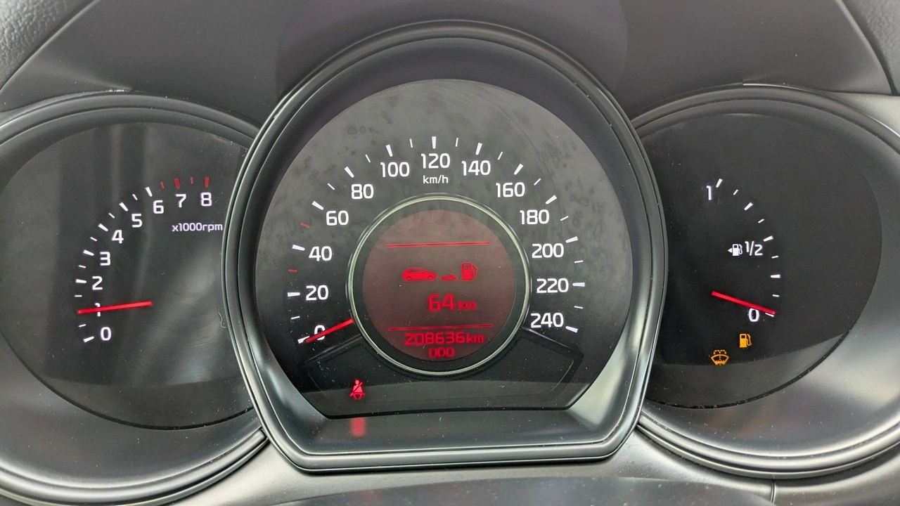 Kia Ceed - Zdjęcie 19