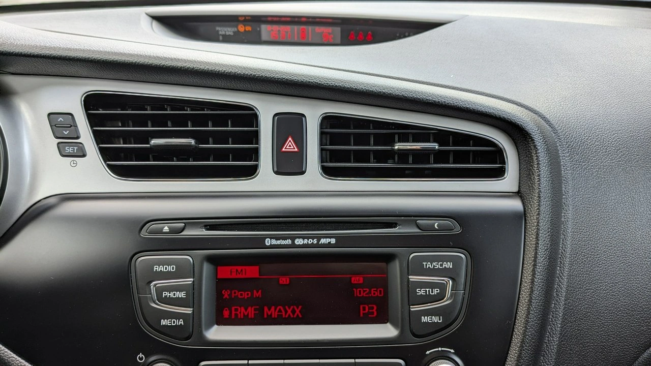 Kia Ceed - Zdjęcie 23