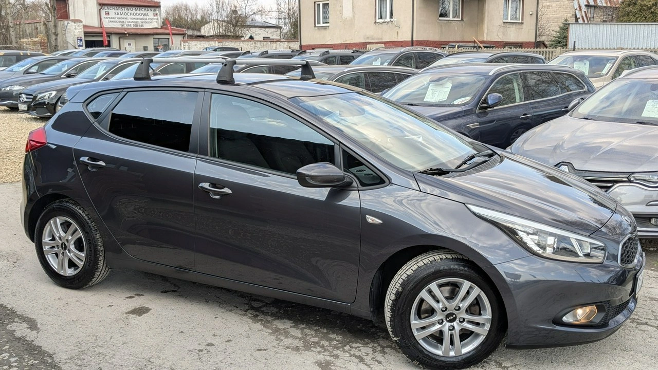 Kia Ceed - Zdjęcie 5