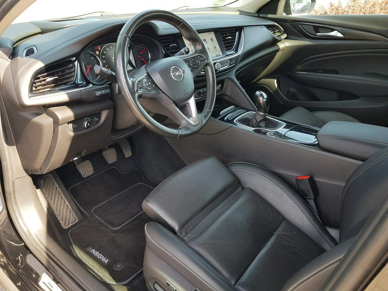 Opel Insignia - Zdjęcie 9