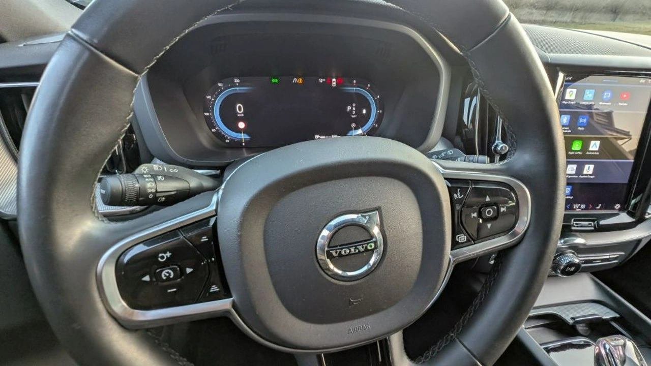Volvo XC 60 - Zdjęcie 17