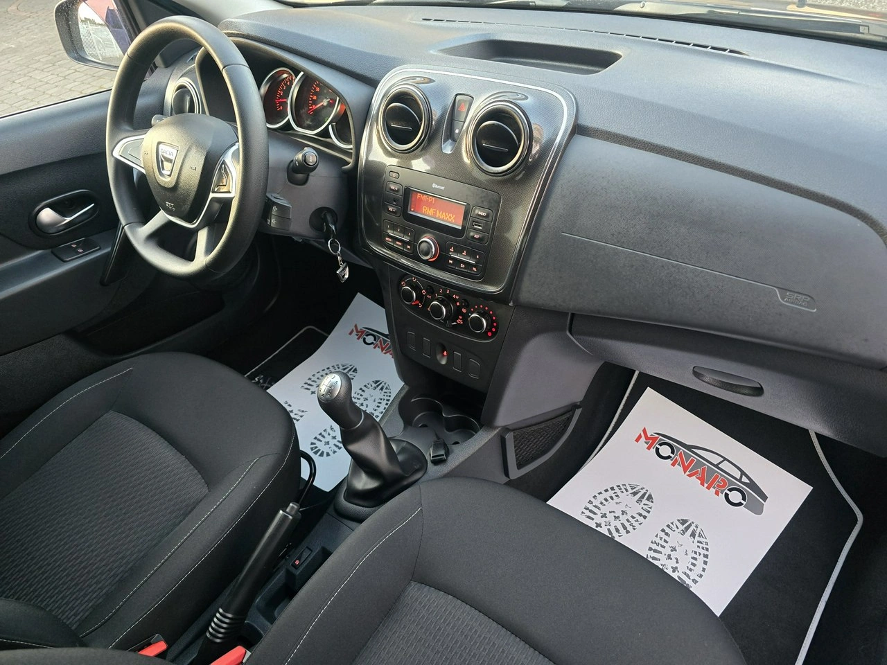 Dacia Sandero - Zdjęcie 13