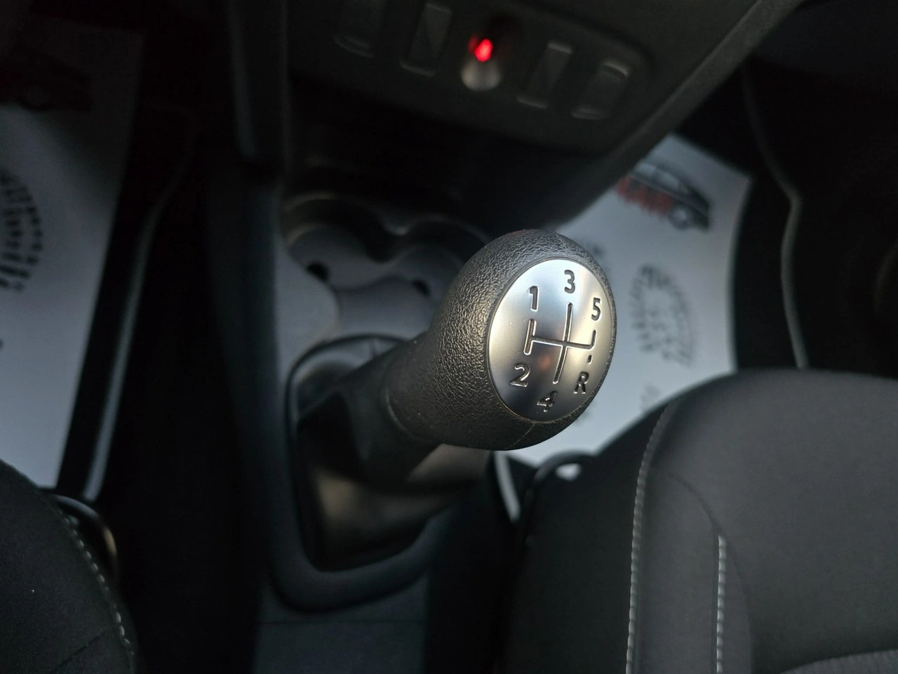 Dacia Sandero - Zdjęcie 18