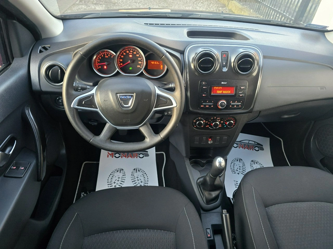 Dacia Sandero - Zdjęcie 3