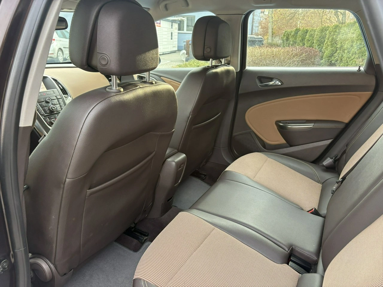 Opel Astra - Zdjęcie 9