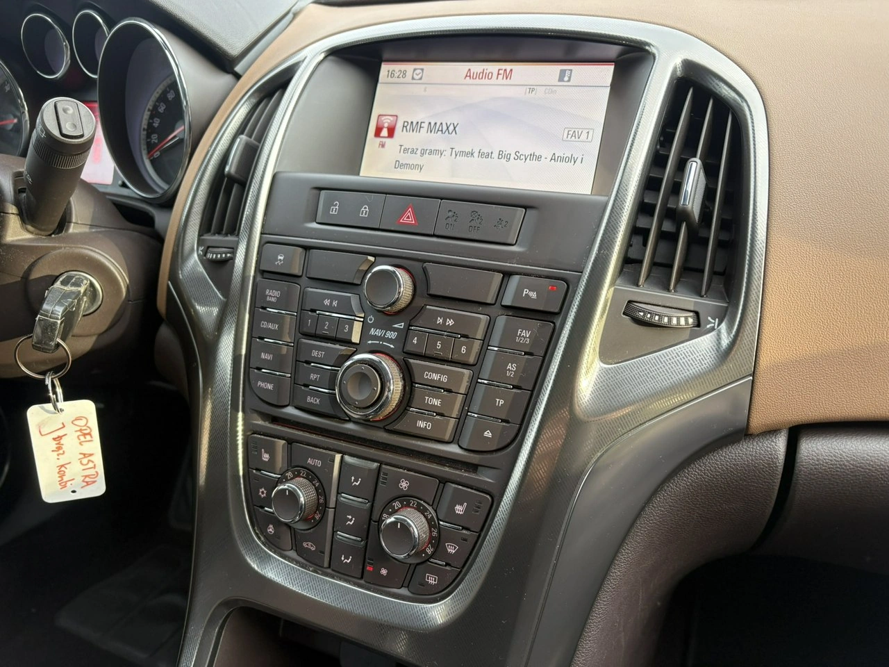 Opel Astra - Zdjęcie 14