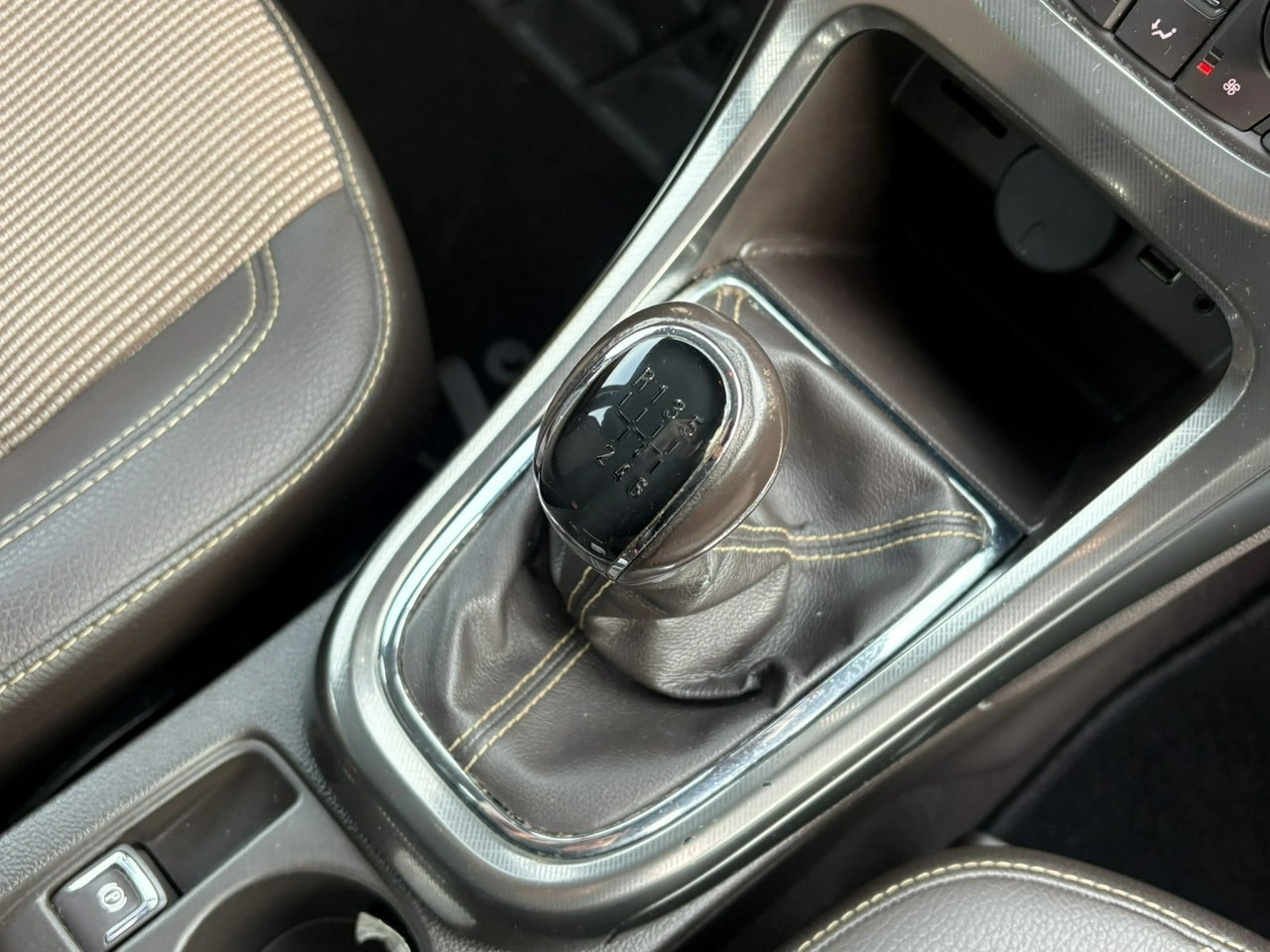 Opel Astra - Zdjęcie 17