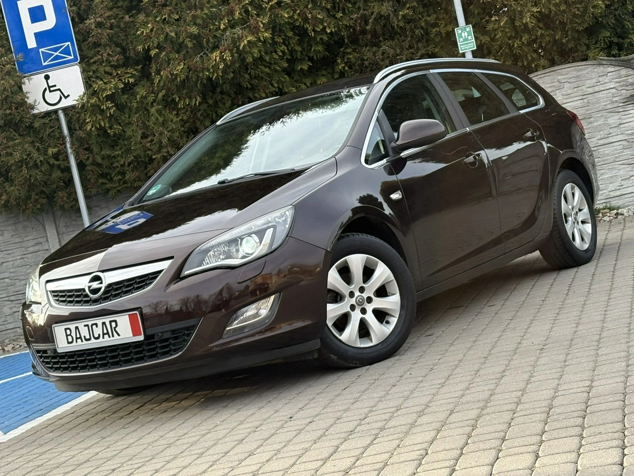 Opel Astra - Główne zdjęcie
