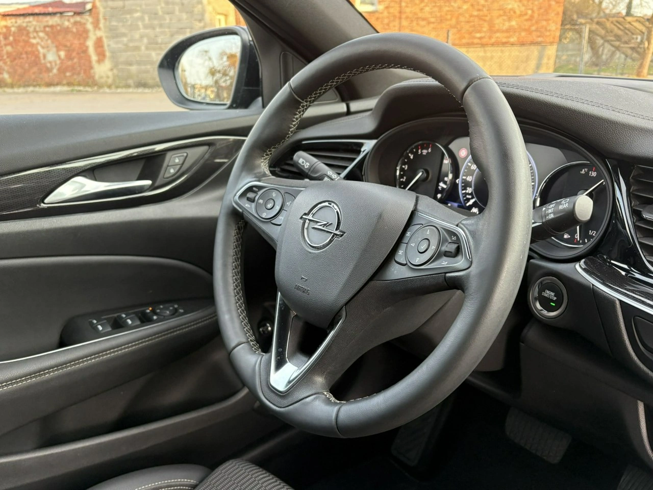 Opel Insignia Sports Tourer - Zdjęcie 12