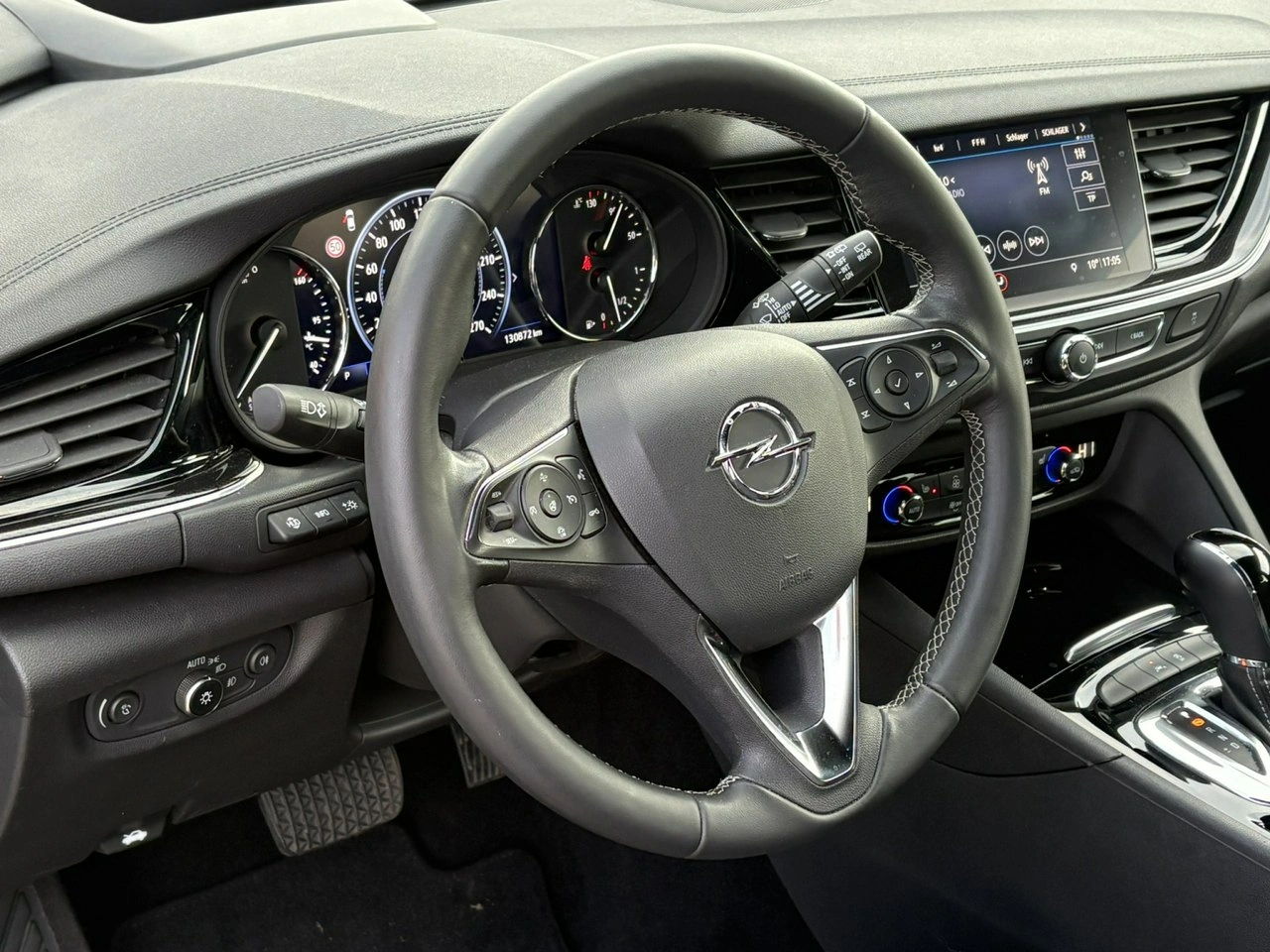 Opel Insignia Sports Tourer - Zdjęcie 17