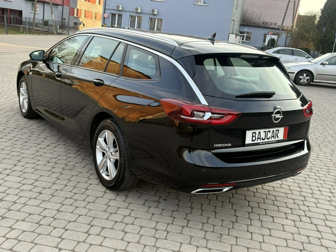 Opel Insignia Sports Tourer - Zdjęcie 2