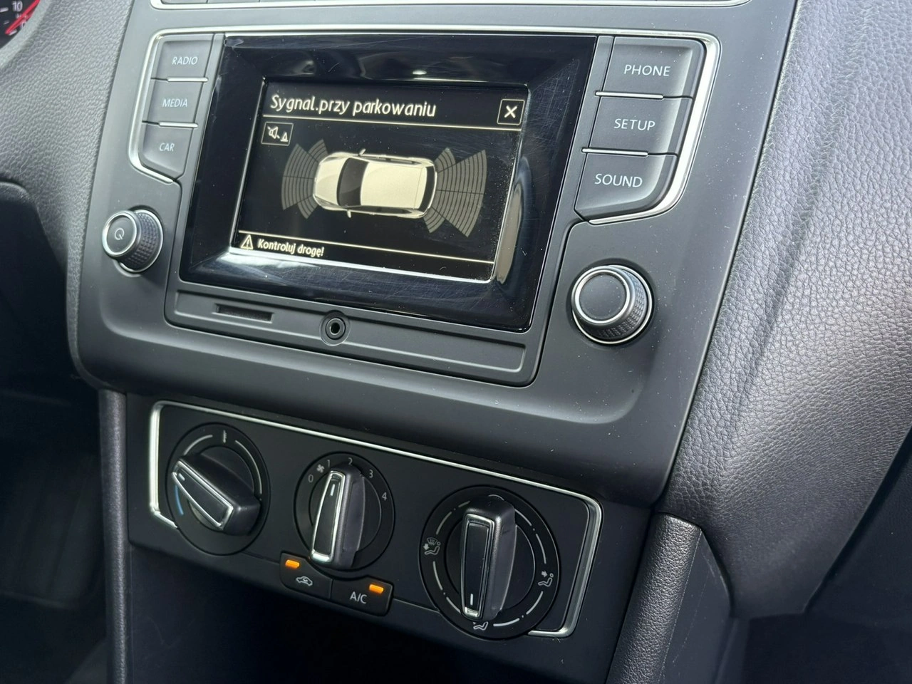 Volkswagen Polo - Zdjęcie 14