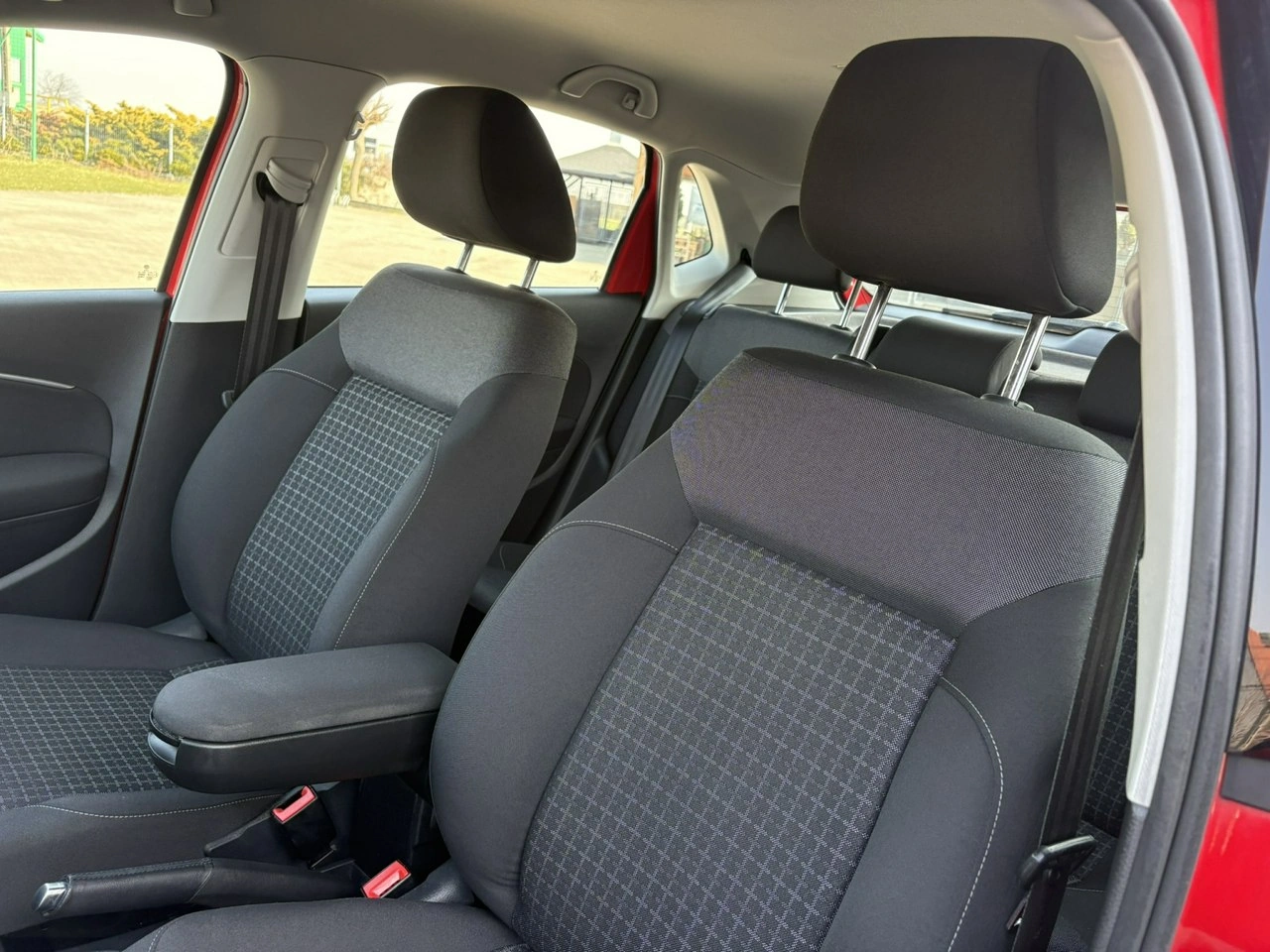 Volkswagen Polo - Zdjęcie 22