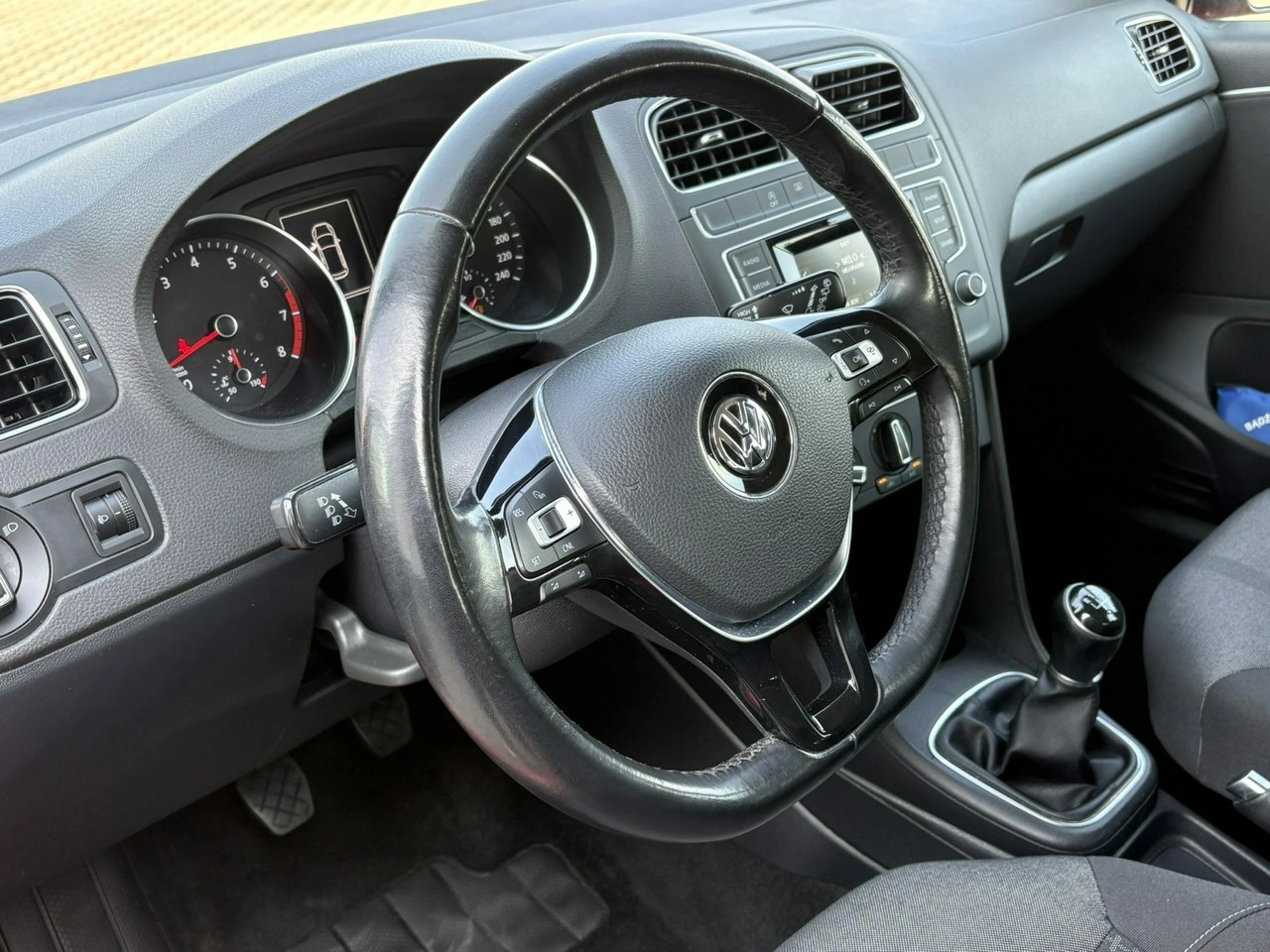 Volkswagen Polo - Zdjęcie 23