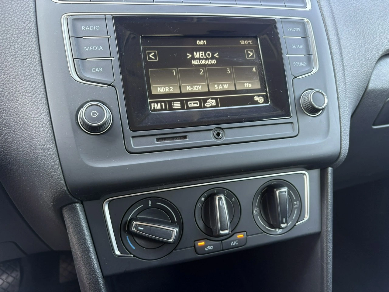 Volkswagen Polo - Zdjęcie 25