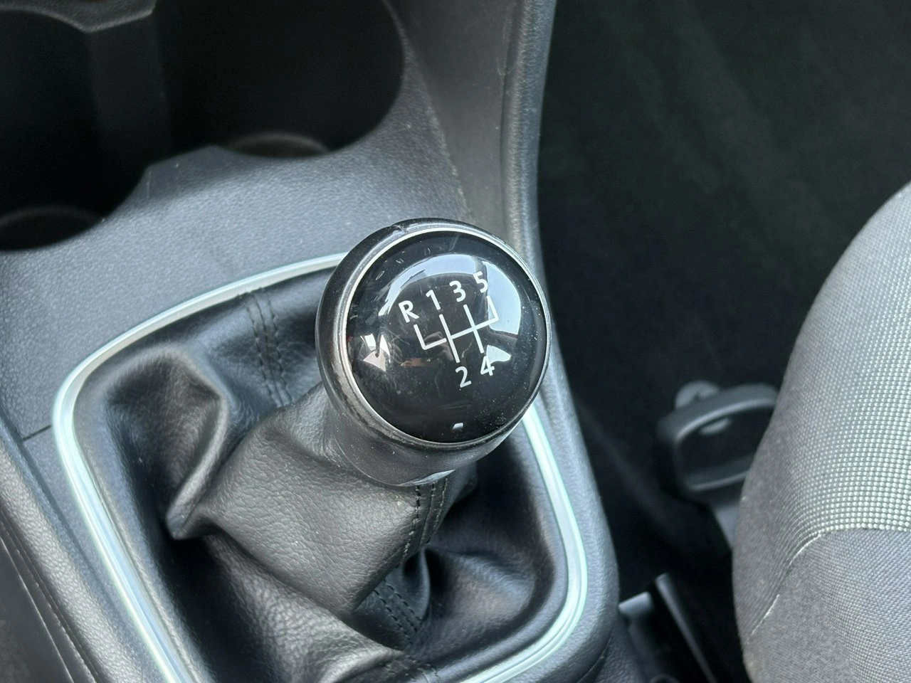 Volkswagen Polo - Zdjęcie 27