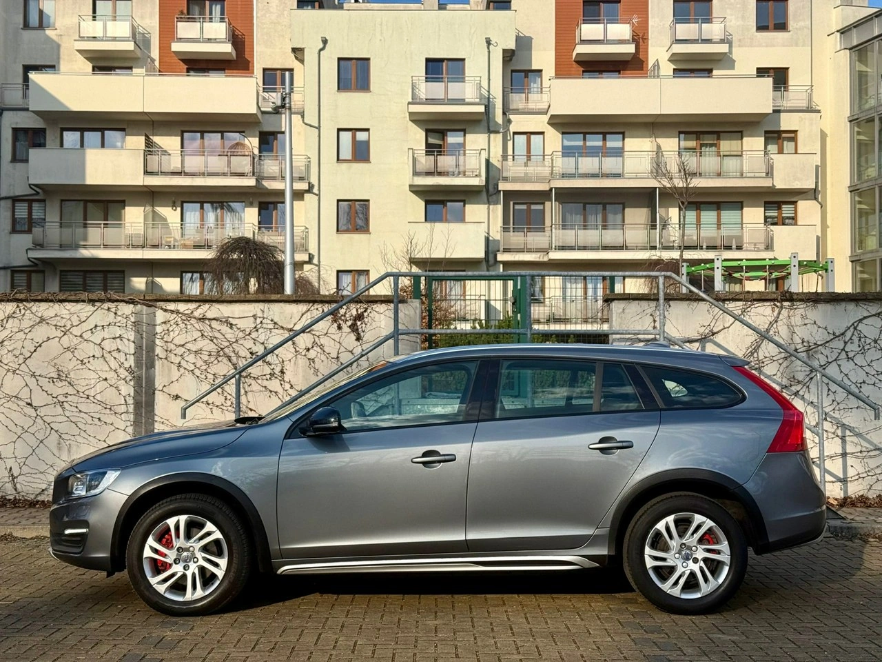 Volvo V60 Cross Country - Zdjęcie 13