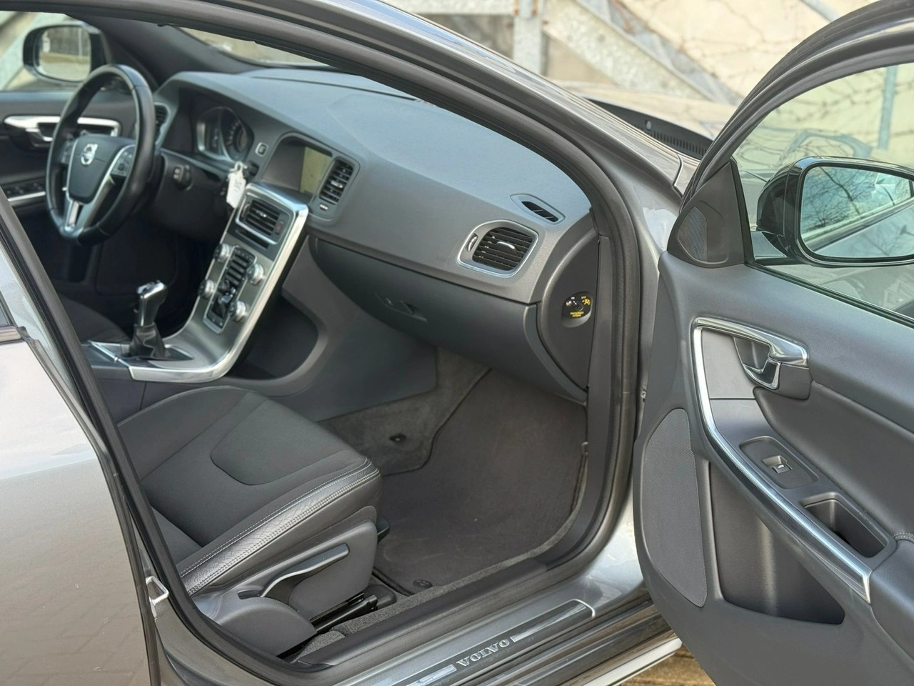 Volvo V60 Cross Country - Zdjęcie 17