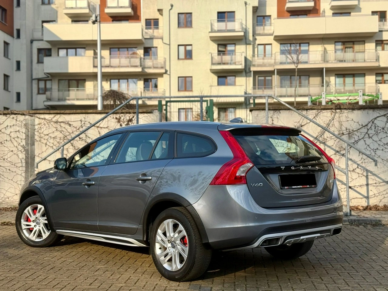 Volvo V60 Cross Country - Zdjęcie 1