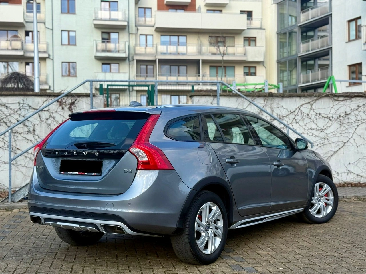 Volvo V60 Cross Country - Zdjęcie 2