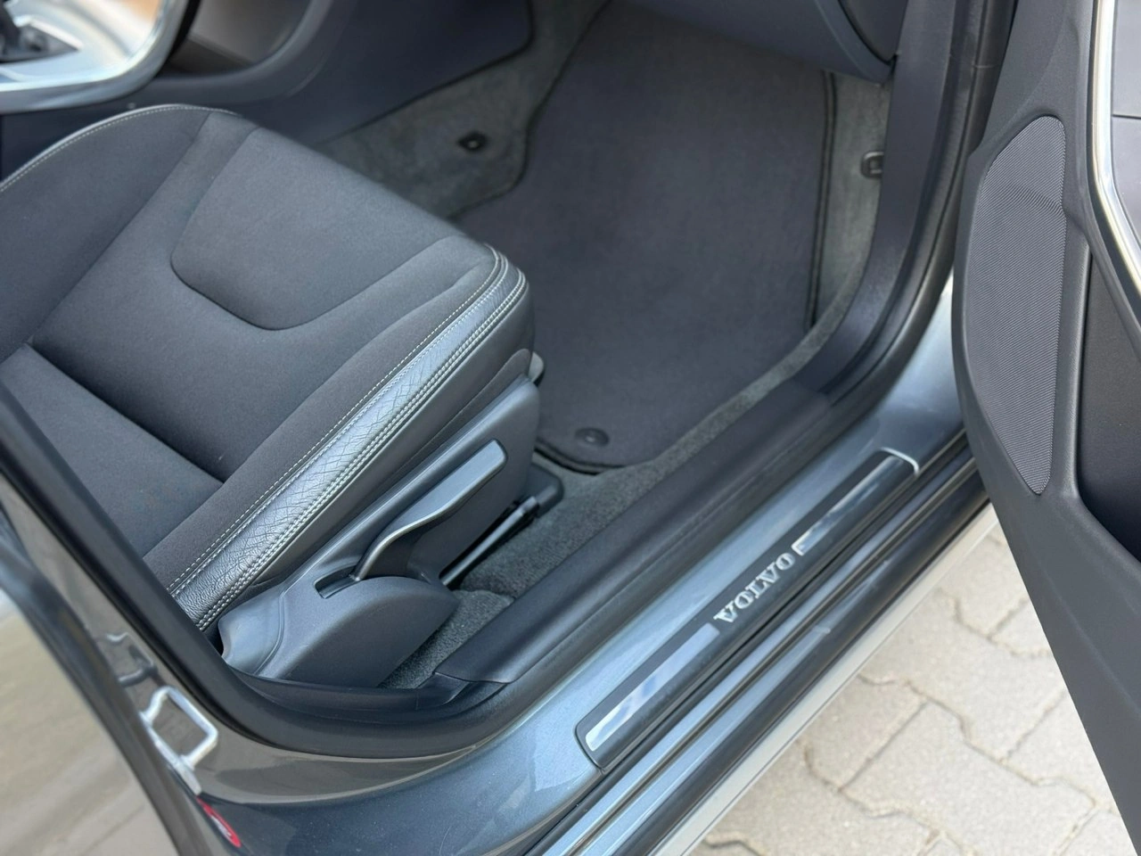 Volvo V60 Cross Country - Zdjęcie 8