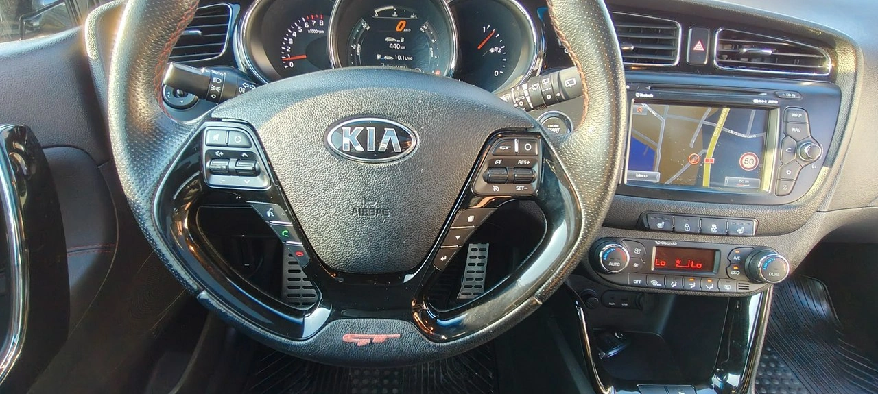 Kia Ceed - Zdjęcie 10