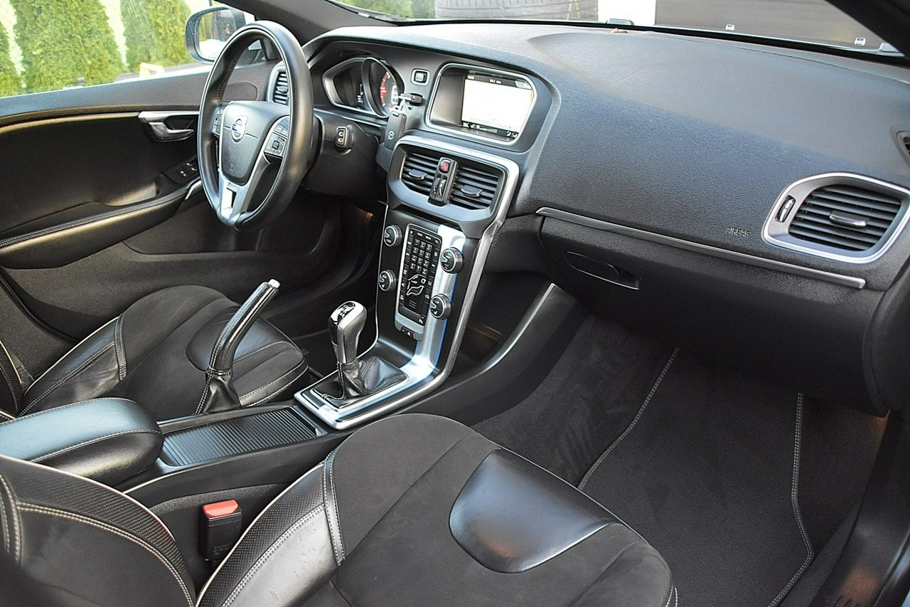 Volvo V40 - Zdjęcie 10