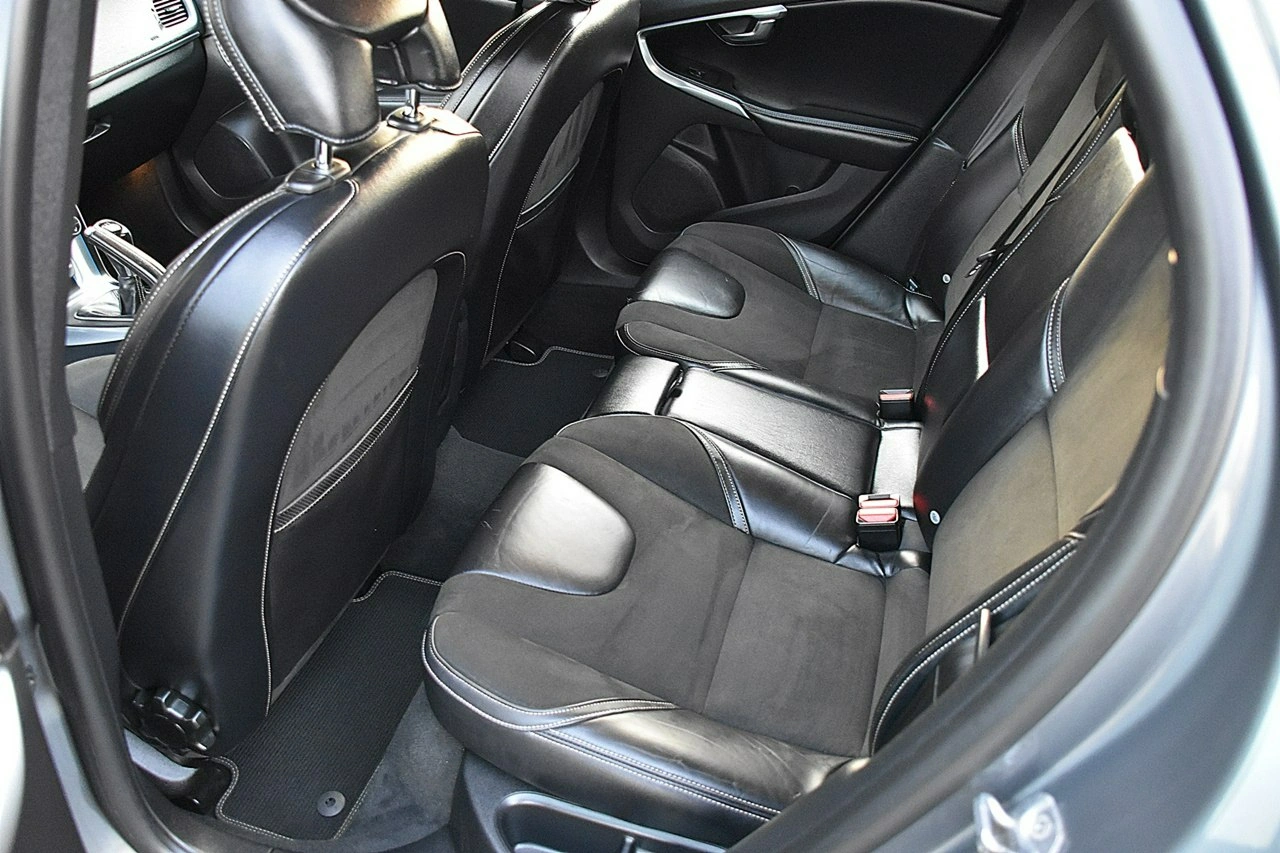 Volvo V40 - Zdjęcie 11