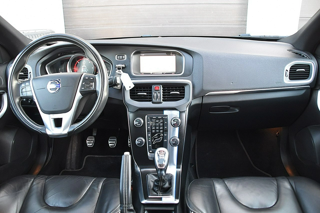 Volvo V40 - Zdjęcie 11