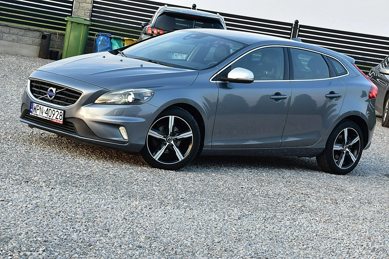 Volvo V40 - Zdjęcie 19