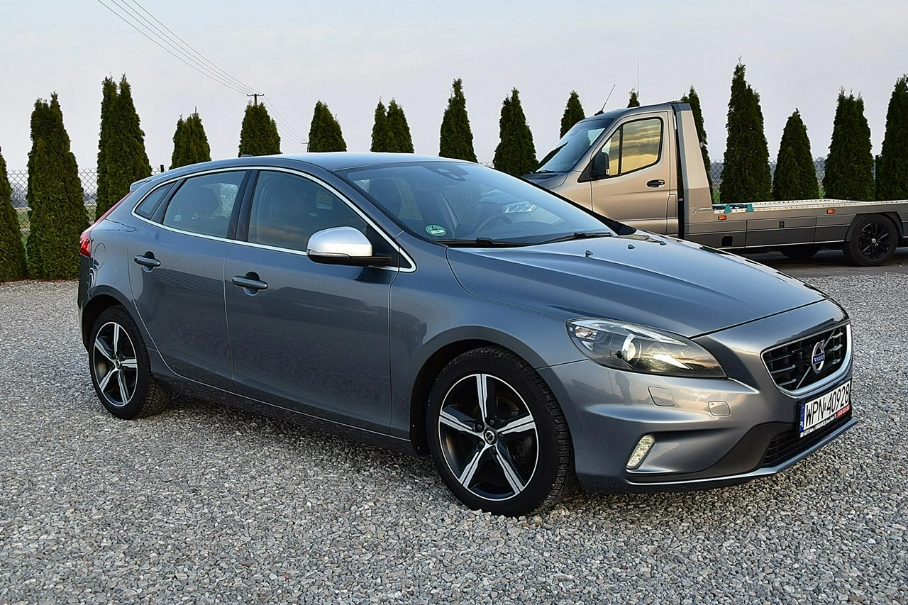 Volvo V40 - Zdjęcie 22