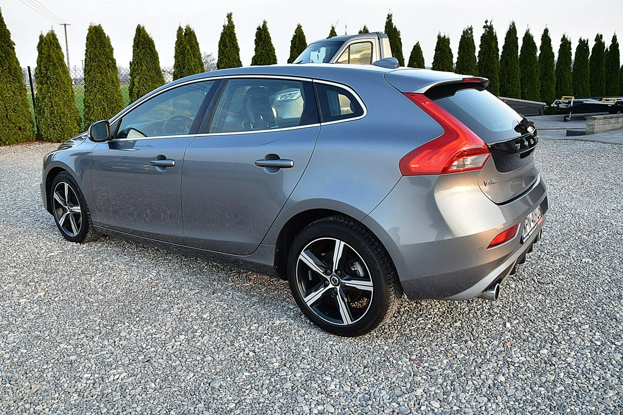 Volvo V40 - Zdjęcie 23