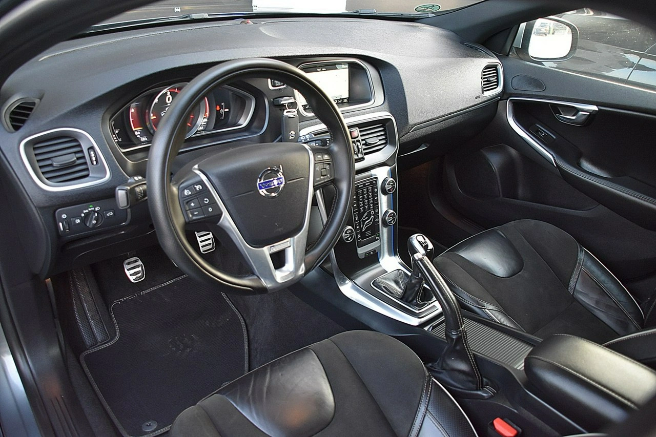 Volvo V40 - Zdjęcie 4