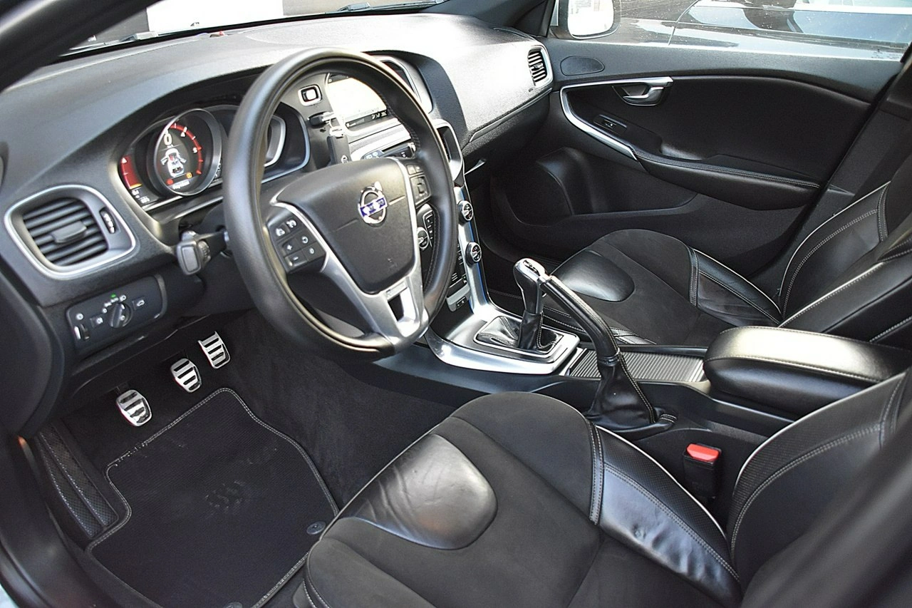 Volvo V40 - Zdjęcie 8