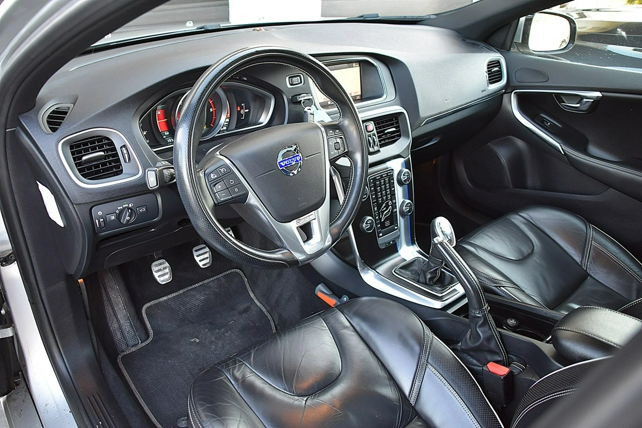 Volvo V40 - Zdjęcie 8