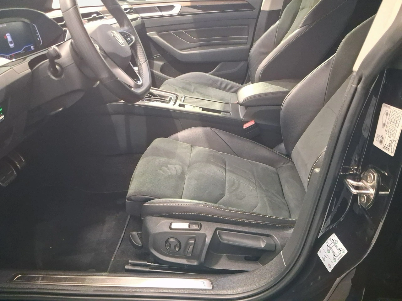 Volkswagen Arteon - Zdjęcie 8
