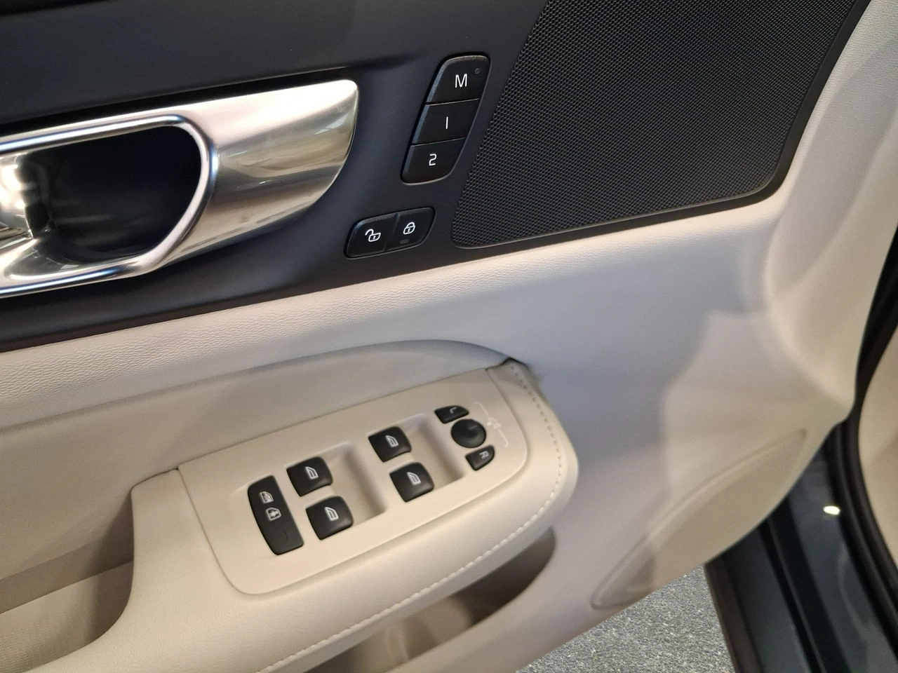 Volvo S60 - Zdjęcie 23