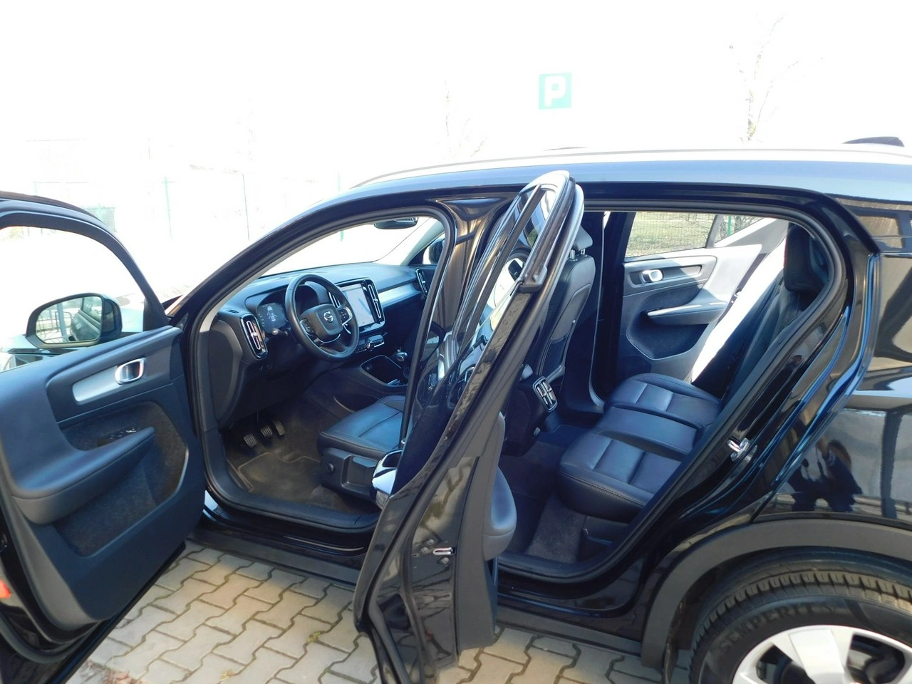 Volvo XC 40 - Zdjęcie 14