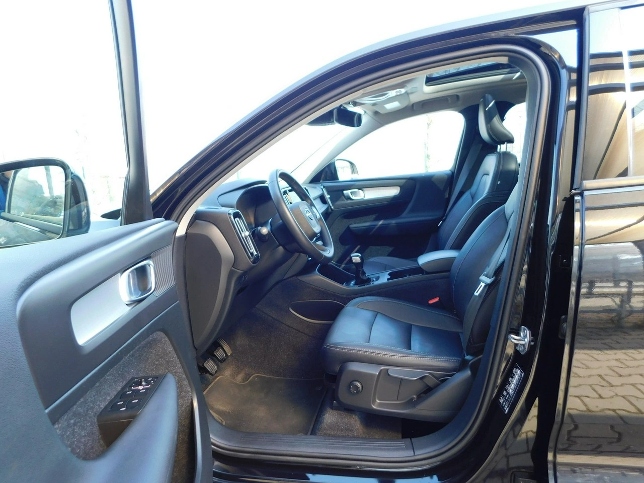 Volvo XC 40 - Zdjęcie 15