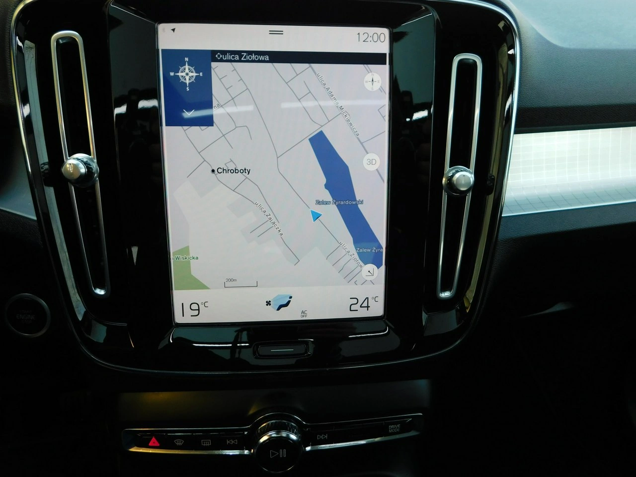 Volvo XC 40 - Zdjęcie 20