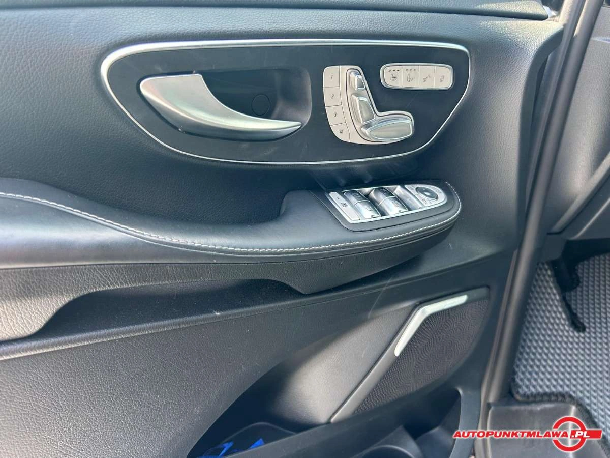 Mercedes-Benz Klasa V - Zdjęcie 13