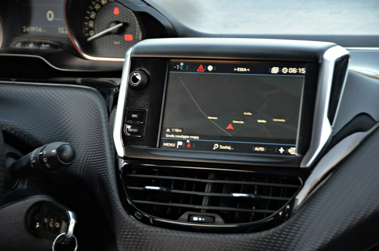 Peugeot 2008 - Zdjęcie 29