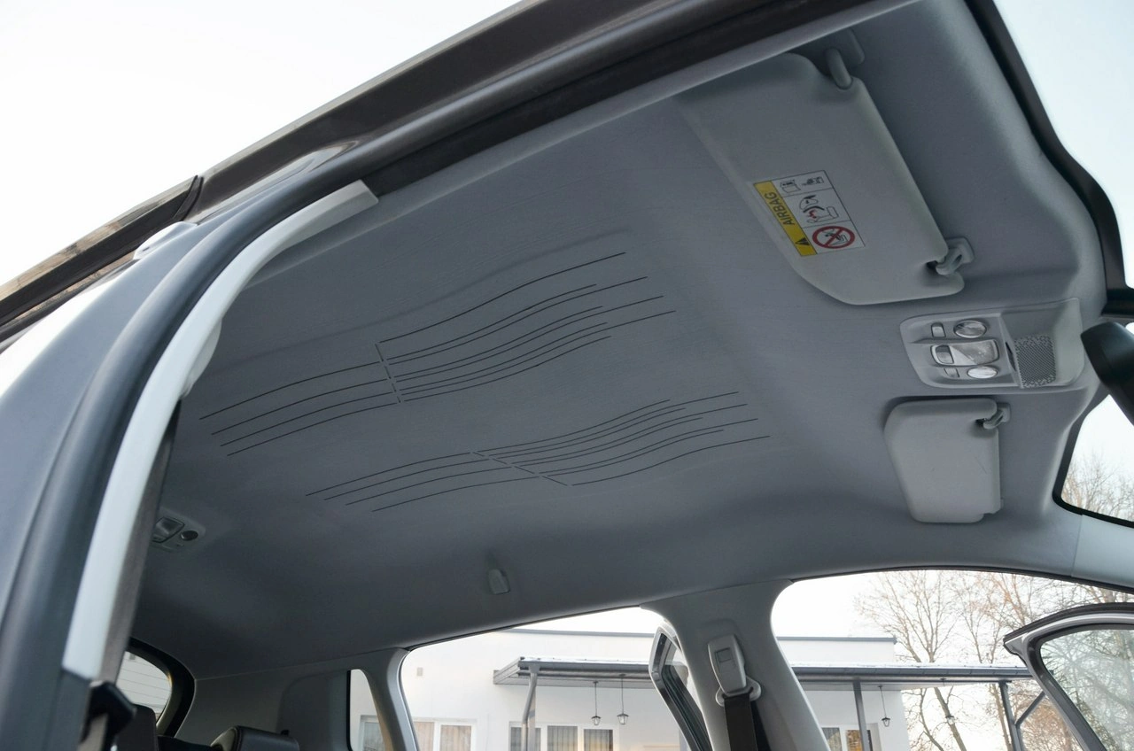 Peugeot 2008 - Zdjęcie 31