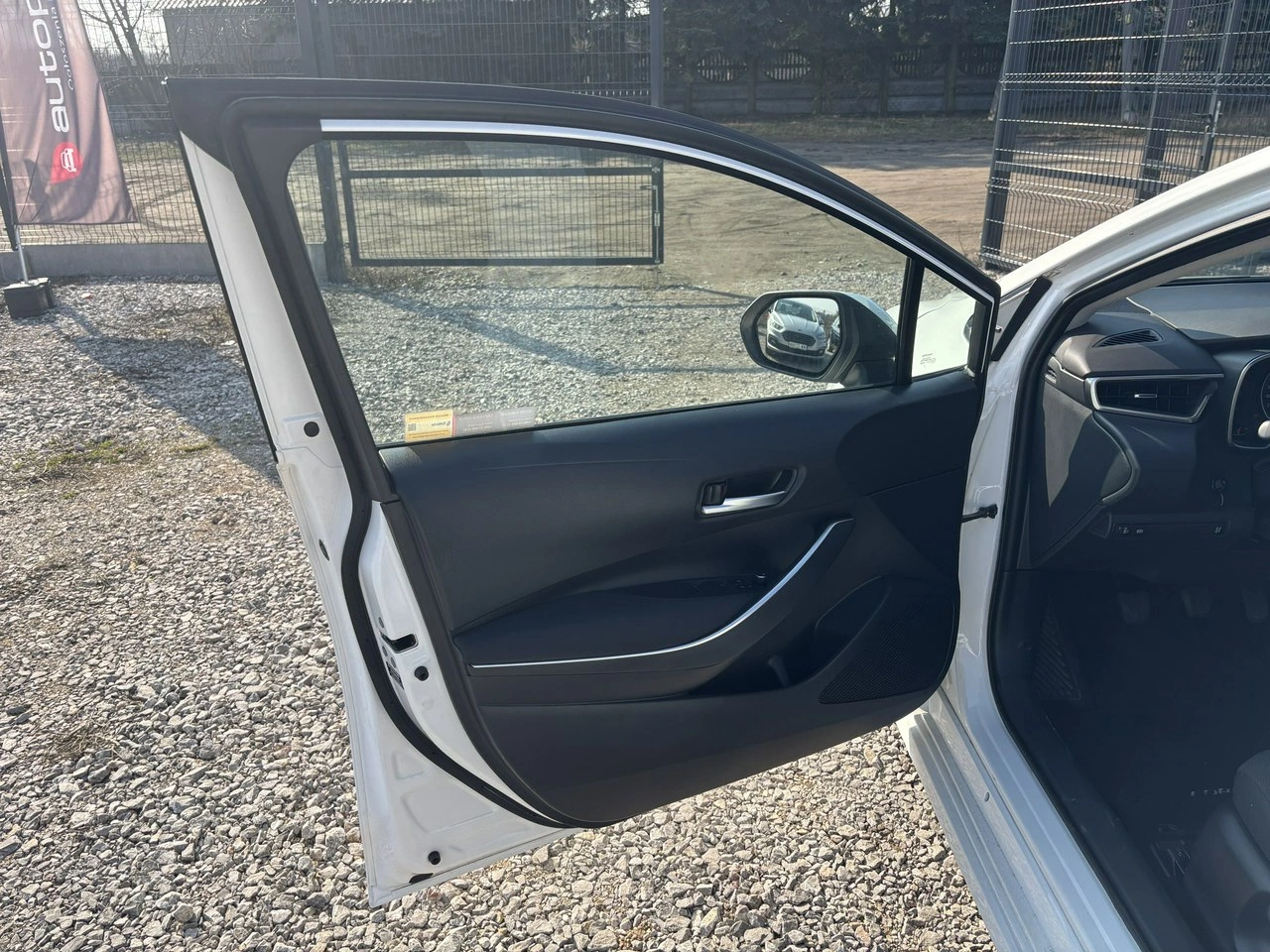 Toyota Corolla - Zdjęcie 15